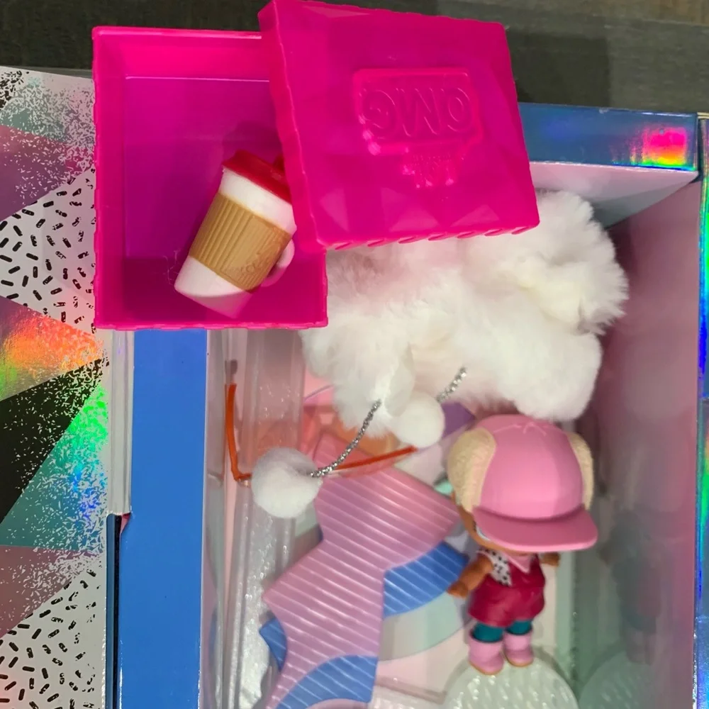 Winter Chill Icy Gurl And Brrr B.B Doll Girl LOL Surprise OMG Includes Items Pic